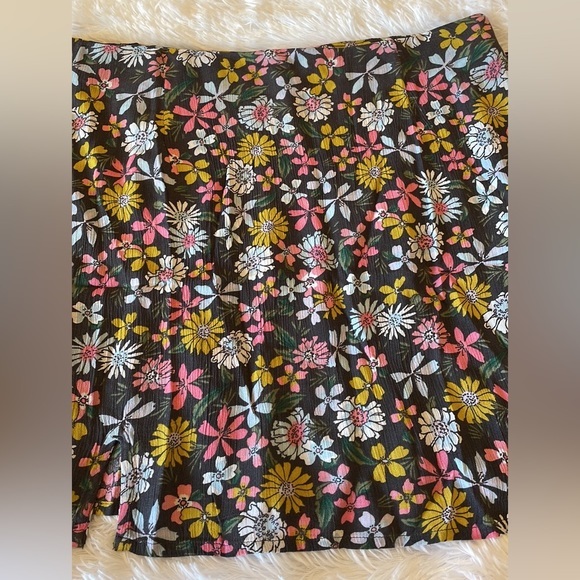 Volcom Happy Dazee Skirt size Medium / 8 - Picture 7 of 10